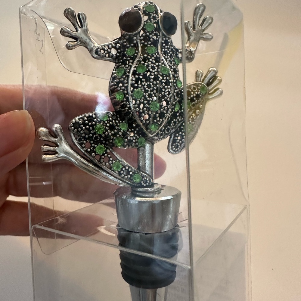 Silver With Green Stones Frog Wine Stopper Brand New